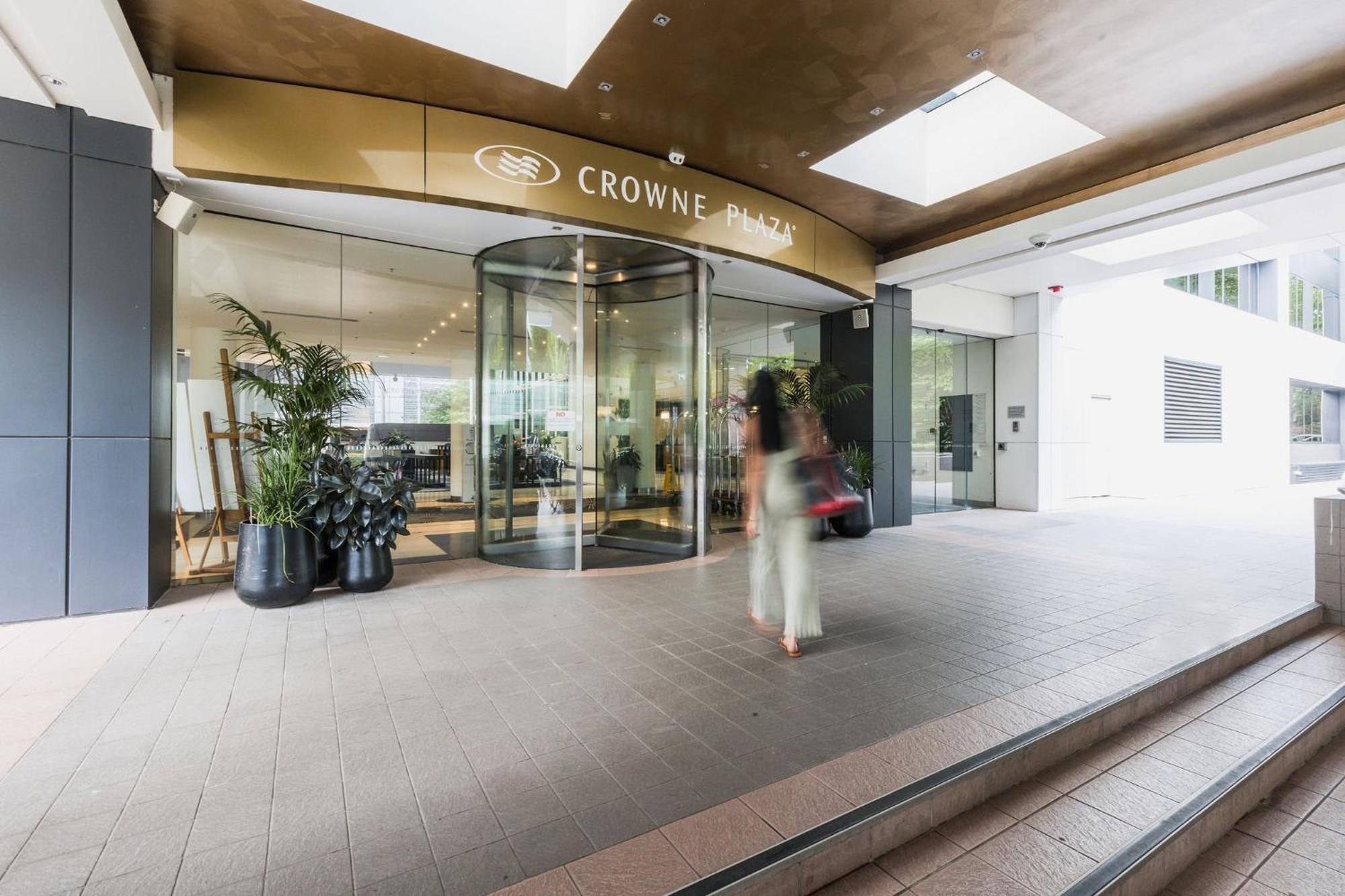 Crowne Plaza Canberra, An Ihg Hotel Exterior foto